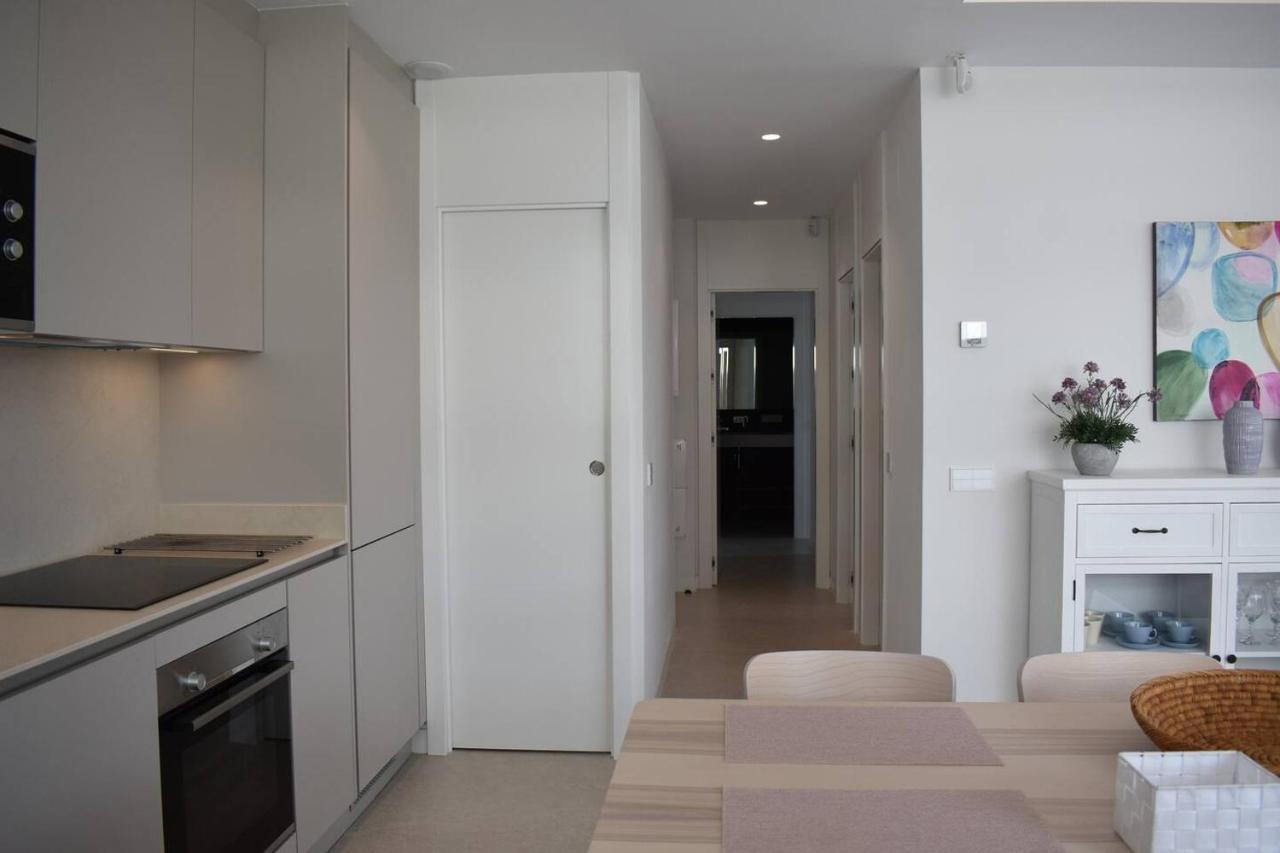 Luxury Complex Beachfront Apartment, Infinity Pool, Sauna, Gym And Large Terrace Τορρεμολίνος Εξωτερικό φωτογραφία